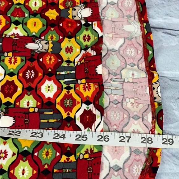 LulaRoe Classic T Nut Cracker theme XXS - Picture 8 of 12
